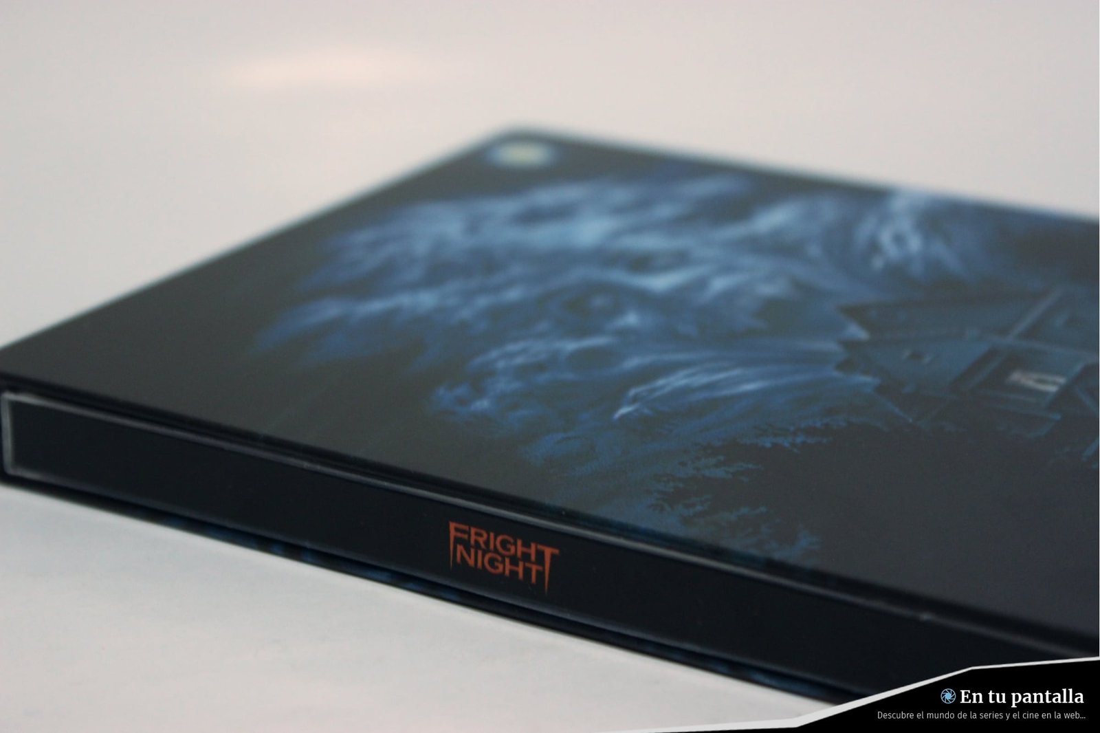 ‘Noche de miedo’: Un vistazo a la edición steelbook 4K Ultra HD • En tu pantalla